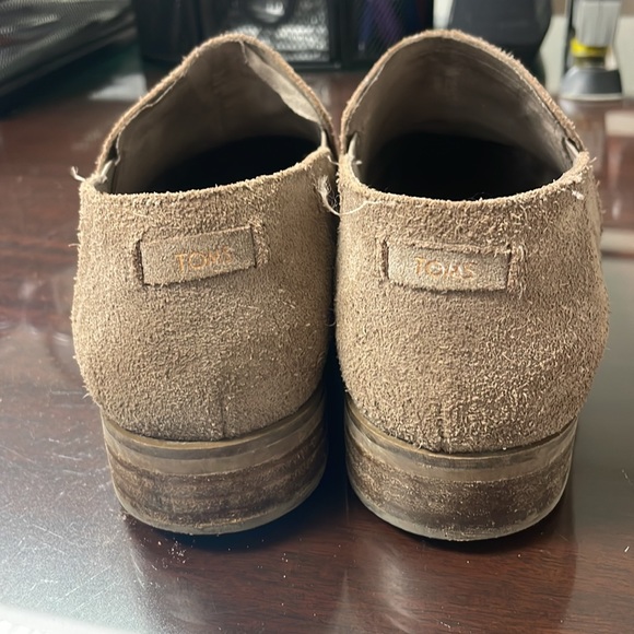 Womens TOMS tan suede booties. Size 7.5 - Picture 5 of 7